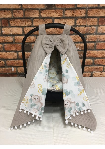 Kahverengi Pikeli ve Poplin Kumaş, Ponponlu Puset Örtüsü ve Puset Minderi 2'li Set