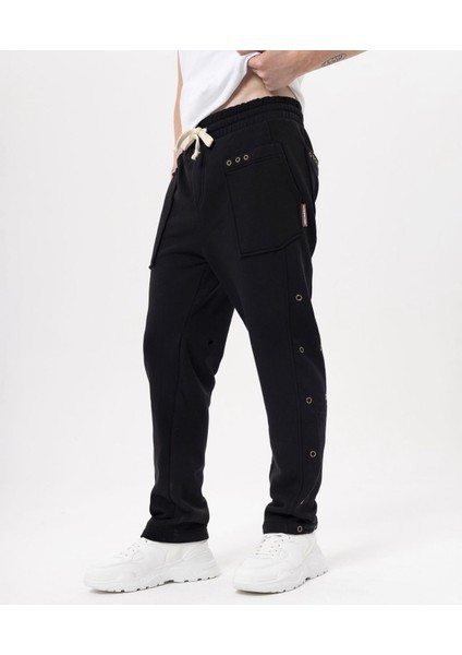 Yeni Sezon Erkek Giyim Metal Zımba Düğme Detaylı Tarz Eşofman Altı Siyah Renk Bel Bağcıklı fiyatları