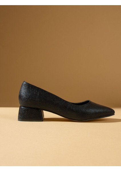 Leon Siyah Kırışık Topuklu Kadın Ayakkabı fırsatları