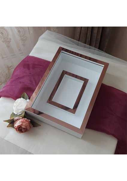 25X35 cm Fotoğraf Bölümlü Beyaz-Rose Yarı Pleksi Kaplamalı Derin Anı Çerçevesi! Gül Kutusu! Ledsiz Isimsiz modelleri