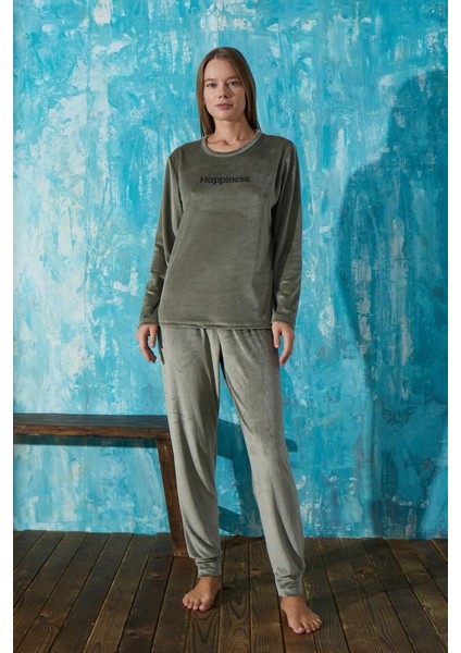 Kadın Pijama Takımı Uzun Kollu Soft Fransız Kadife Kışlık