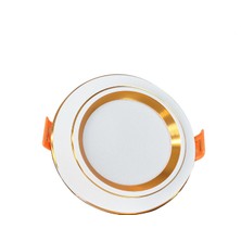 Lightech 5W Sıva Altı LED Panel Spot Armatür Beyaz-Altın Kasa