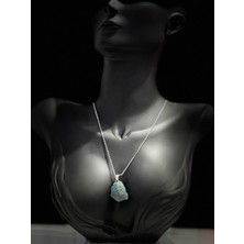 Doğal Taş Dünyası Sertifikalı Orijinal Işlenmemiş Doğal Taş Apatit Kolye