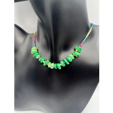 Doğal Taş Dünyası Sertifikalı Yeşil Sedef Doğal Taş Çocuk Kolyesi Asansörlü Kilit Sistemi