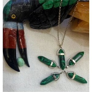 Doğal Taş Dünyası Sertifikalı Malahit Doğal Taş Pandül Kolye Zincir ve Ip Dahil