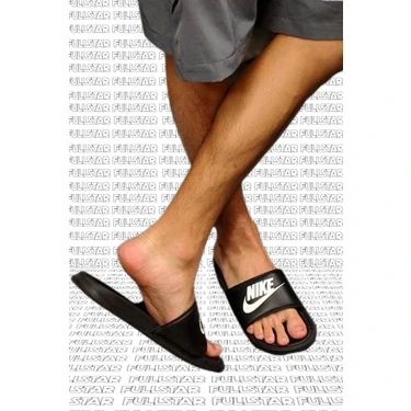 Nike benassi black and white on sale