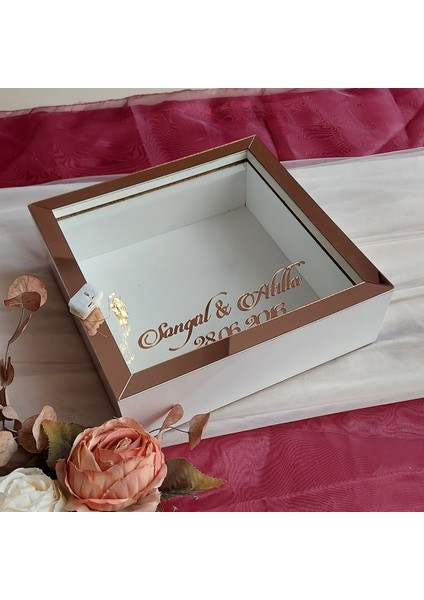 25X25 cm Ledli Isimli Beyaz-Rose Yarı Pleksi Kaplamalı Derin Anı Çerçevesi! Gül Kutusu! fiyatları