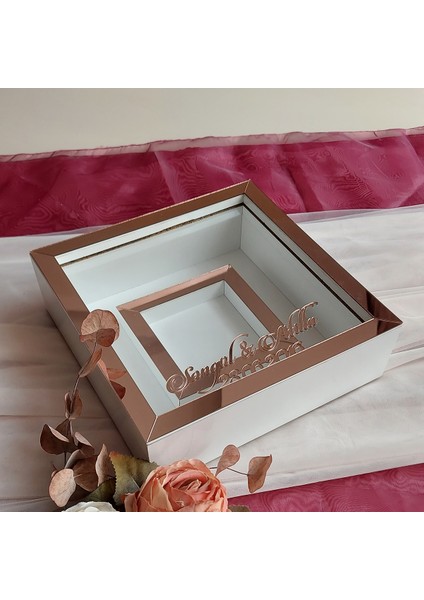 25X25 cm Isimli Beyaz-Rose Yarı Pleksi Kaplamalı Derin Anı Çerçevesi! Gül Kutusu! Ledsiz