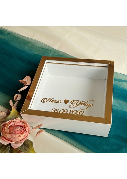 25X25 cm Isimli Beyaz-Gold Yarı Pleksi Kaplamalı Derin Anı Çerçevesi! Gül Kutusu! Ledsiz