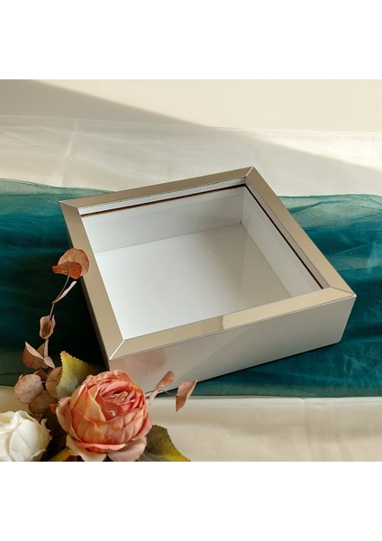 25X25 cm Beyaz-Gümüş Yarı Pleksi Kaplamalı Derin Anı Çerçevesi! Gül Kutusu! Ledsiz Isimsiz fırsatları