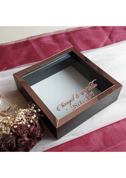 25X25 cm Isimli Siyah-Rose Yarı Pleksi Kaplamalı Derin Anı Çerçevesi! Gül Kutusu! Ledsiz