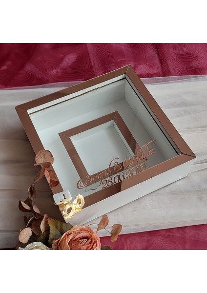 25X25 cm Fotoğraf Bölümlü Ledli Isimli Beyaz-Rose Yarı Pleksi Kaplamalı Derin Anı Çerçevesi! Gül Kutusu!