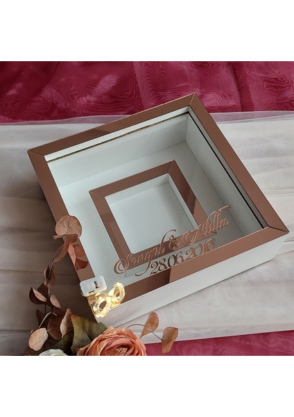 25X25 cm Fotoğraf Bölümlü Ledli Isimli Beyaz-Rose Yarı Pleksi Kaplamalı Derin Anı Çerçevesi! Gül Kutusu! modelleri