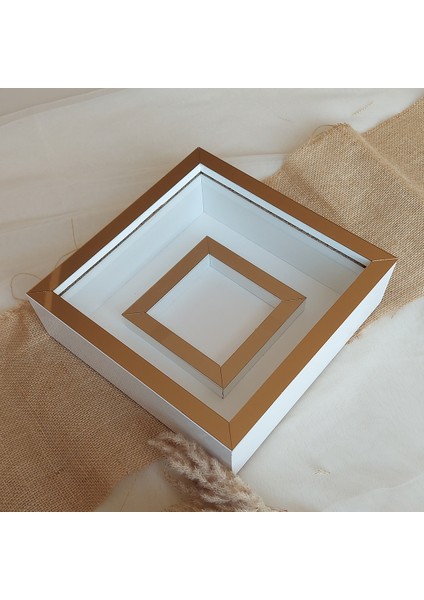 25X25 cm Fotoğraf Bölümlü Beyaz-Bronz Yarı Pleksi Kaplamalı Derin Anı Çerçevesi! Gül Kutusu! Ledsiz Isimsiz