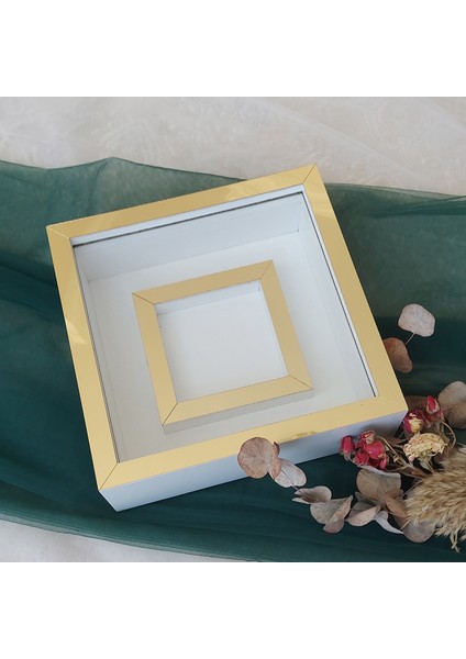 25X25 cm Fotoğraf Bölümlü Beyaz-Gold Yarı Pleksi Kaplamalı Derin Anı Çerçevesi! Gül Kutusu! Ledsiz Isimsiz fiyatları