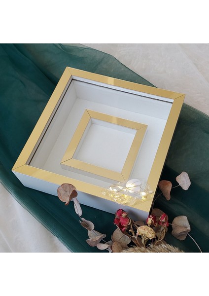 25X25 cm Fotoğraf Bölümlü Ledli Beyaz-Gold Yarı Pleksi Kaplamalı Derin Anı Çerçevesi! Gül Kutusu! Isimsiz