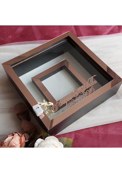 25X25 cm Fotoğraf Bölümlü Ledli Isimli Siyah-Rose Yarı Pleksi Kaplamalı Derin Anı Çerçevesi! Gül Kutusu! fırsatları