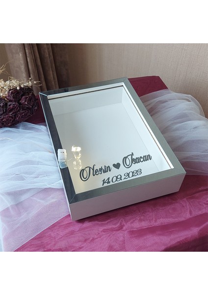25X35 cm Ledli Isimli Beyaz-Füme Yarı Pleksi Kaplamalı Derin Anı Çerçevesi! Gül Kutusu! modelleri