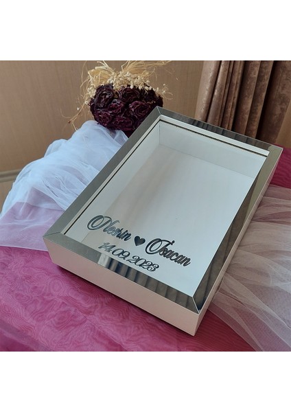 25X35 cm Isimli Beyaz-Füme Yarı Pleksi Kaplamalı Derin Anı Çerçevesi! Gül Kutusu! Ledsiz