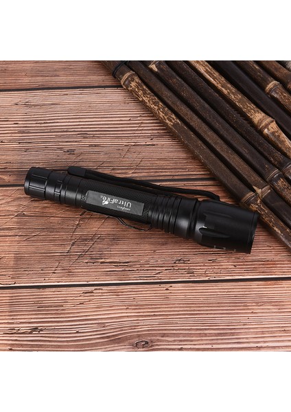 Süper Parlak 90000LM T6 Taktik Askeri LED El Feneri Torch Yakınlaştırılabilir 18650 Creek (Yurt Dışından) modelleri