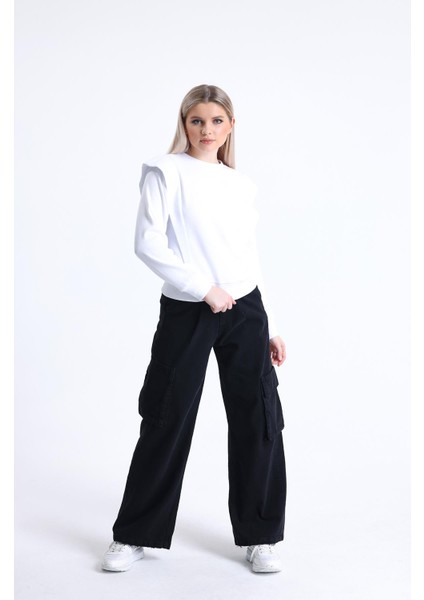 Beyaz Omuz Detaylı Bisiklet Yaka Sweatshirt fırsatları