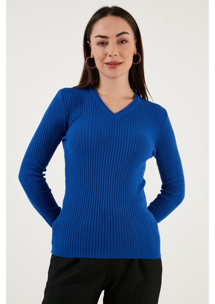 Slim Fit V Yaka Kazak Bayan Kazak 23K0289K1 modelleri