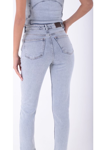 Yüksek Belli ve Yırtıklı Cepli Bilek Boy Kadın Kot Pantolon Normal Koyu Mavi Denim Dört Mevsim indirimleri