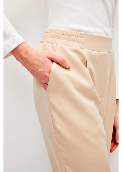 Düz Renk Beli Lastikli Klasik Pantolon-Bej