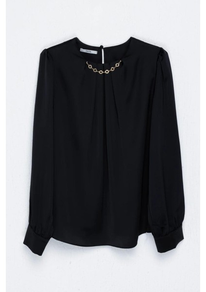 Büyük Beden Yaka Detaylı Siyah Kadın Bluz 23201517