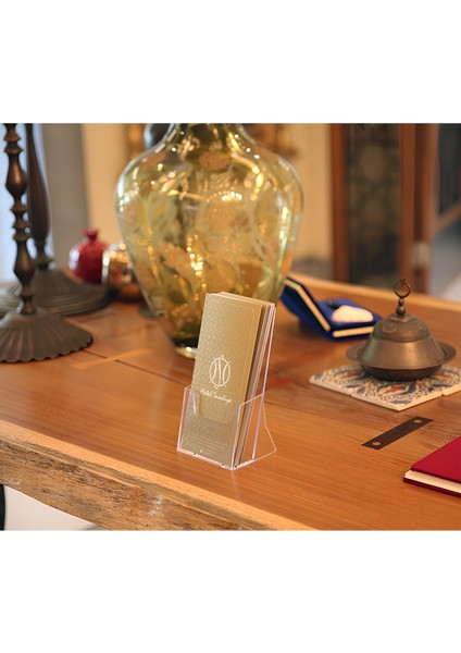 Akrilik Evrak Rafı Broşürlük Föylük indirimleri