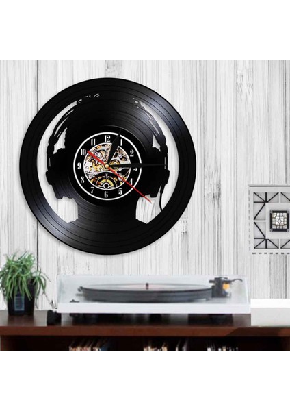 Müzik Vinil Plak Duvar Saati - Kulaklık Takma Vinil Duvar Saati - Vinil Saat - Oturma Odası Duvar Dekoru - Müzik Severler Için Eşsiz Hediyeler (Yurt Dışından)