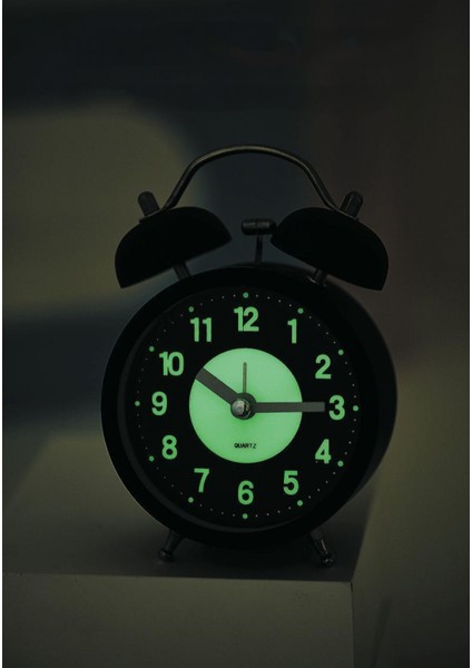 4 Inçlik Işıklı Çalar Saat, Öğrenci Çalar Saati, Çocuk Yetişkin Saati, Sessiz Saat, Ev Başucu USB Şarjlı Çalar Saat (Yurt Dışından) fırsatları