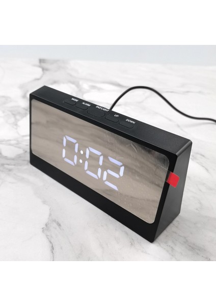 5.8 Inç Basit ve Şık LED Çalar Saat Iskandinav Tarzı Saat Öğrenci Başucu Saati Yeni Elektronik Saat (Siyah) (Yurt Dışından)