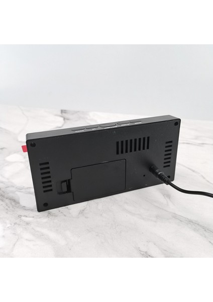 5.8 Inç Basit ve Şık LED Çalar Saat Iskandinav Tarzı Saat Öğrenci Başucu Saati Yeni Elektronik Saat (Siyah) (Yurt Dışından)