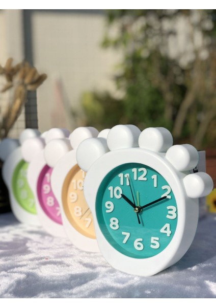 Yatak Odası Çalar Saat, Ayak Çalar Saat, Öğrenci Ev Dekorasyonu Masaüstü Saati (Yurt Dışından) fırsatları