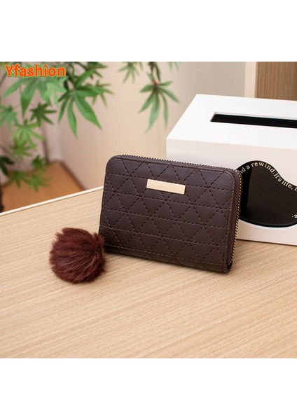 Yfashion Kadın Küçük Cüzdan Trendy Işlemeli Çoklu Kart Yuvası Bozuk Para Cüzdanı Peluş Topu ile Pu Deri Düz Renk Cüzdan (Yurt Dışından) fiyatları