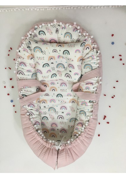 Pembe , Pikeli ve Ponponlu, Babynest/ana Kucağı/anne Yanı