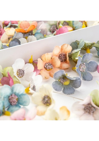 Çok 50 Adet 3 cm Yapay Çiçekler Karalama Defteri Için Diy Şeker Kutusu Düğün Parti Ev Dekorasyon El Yapımı Noel Çelenk Ipek Mini Papatya (Yurt Dışından) indirimleri