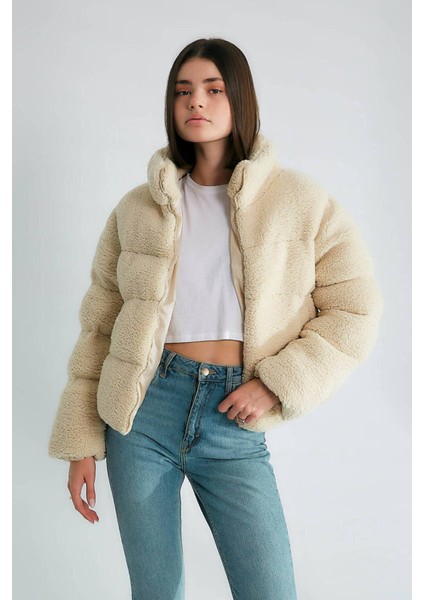 Bej Peluş Mont indirimleri