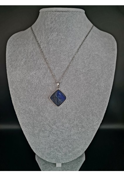 Sertifikalı Lapis Lazuli Doğal Taş Kolye Piramit Özel Kesim Aaa Kalite modelleri