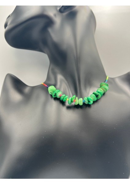 Sertifikalı Yeşil Sedef Doğal Taş Çocuk Kolyesi Asansörlü Kilit Sistemi modelleri