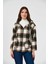 Tolga Saraçoğlu Oversize Kapüşonlu Kareli Kadın Ceket - 3/4 Kol 1
