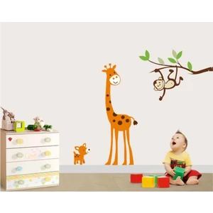 Kt Decoration Ağaçta Sallanan Maymun Ceylan Yavrusu ve Zürafa Çocuk Odası Duvar Dekorasyonu