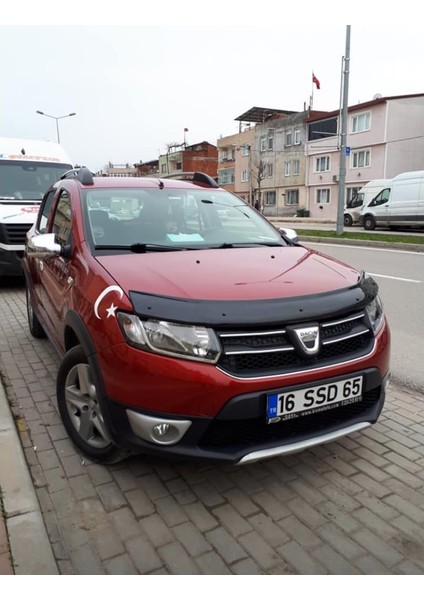 Dacia Sandero Stepway Kaput Rüzgarlığı