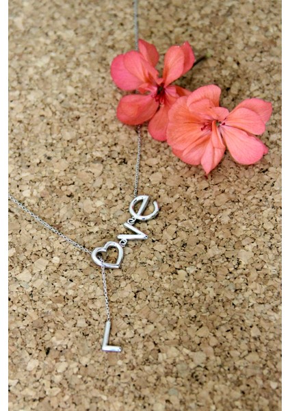 Gümüş Tasarım "love" Kolye modelleri