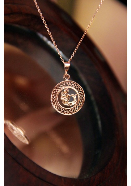 Kova Burcu Gümüş Madalyon Kolye modelleri