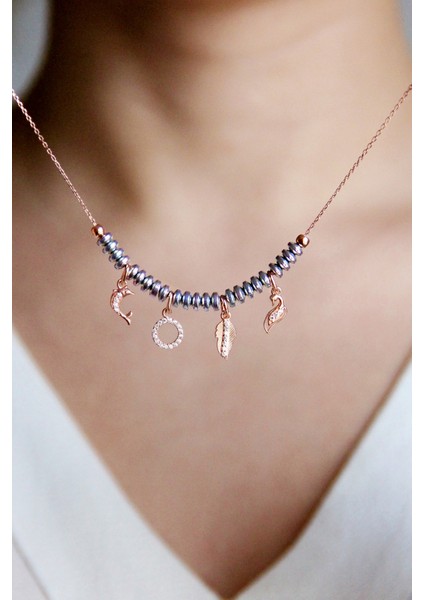 Çok Figürlü Gümüş Tasarım Taş Kolye modelleri