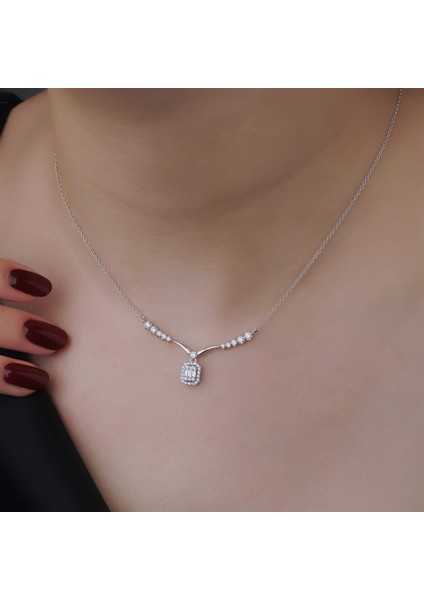 0,51 Karat Baget Pırlanta Kolye fiyatları