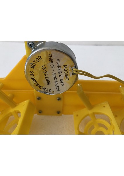 Efe 96 Model Kuluçka Makinesi