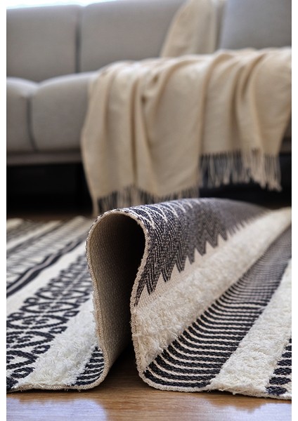 Rustik Black White 4007 Iskandinav Boho Stil Siyah Beyaz Desenli Kilim